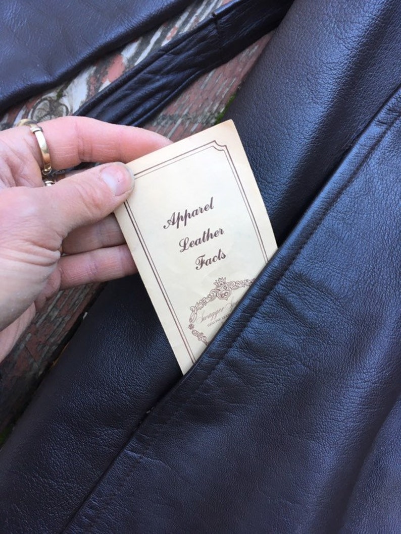 1970s Penny Lane coat jacket leather New England Sportswear Company S M size small to medium dark brown 70s 60s 1960s high quality leather