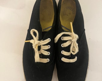 6.5 Keds sneakers 1980s 80s 90s 1990s 6 1/2 36 37 black white the lace up sam classic preppy dark academia canvas row flats balletcore flat