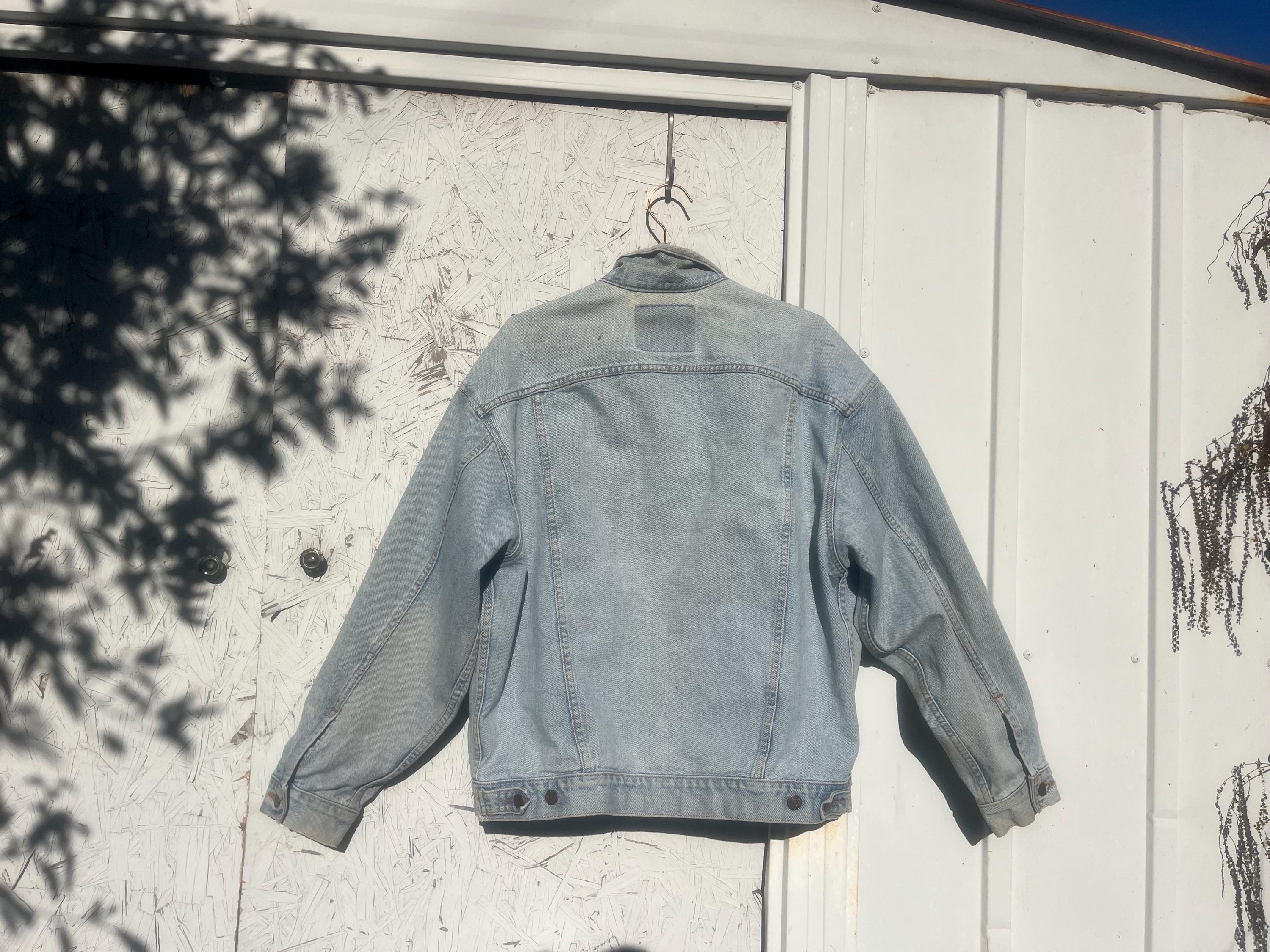90s Levis Denim Jacket M L Xl Size Medium to Extra Large
