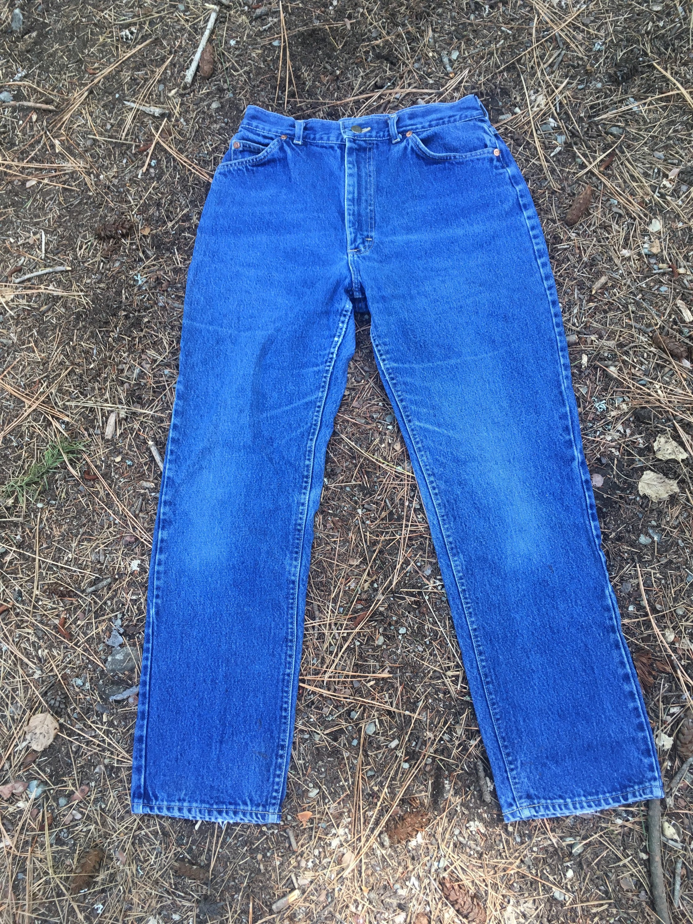 30 High Waist Lee Jeans Union Label Tag Made in USA Mid Blue