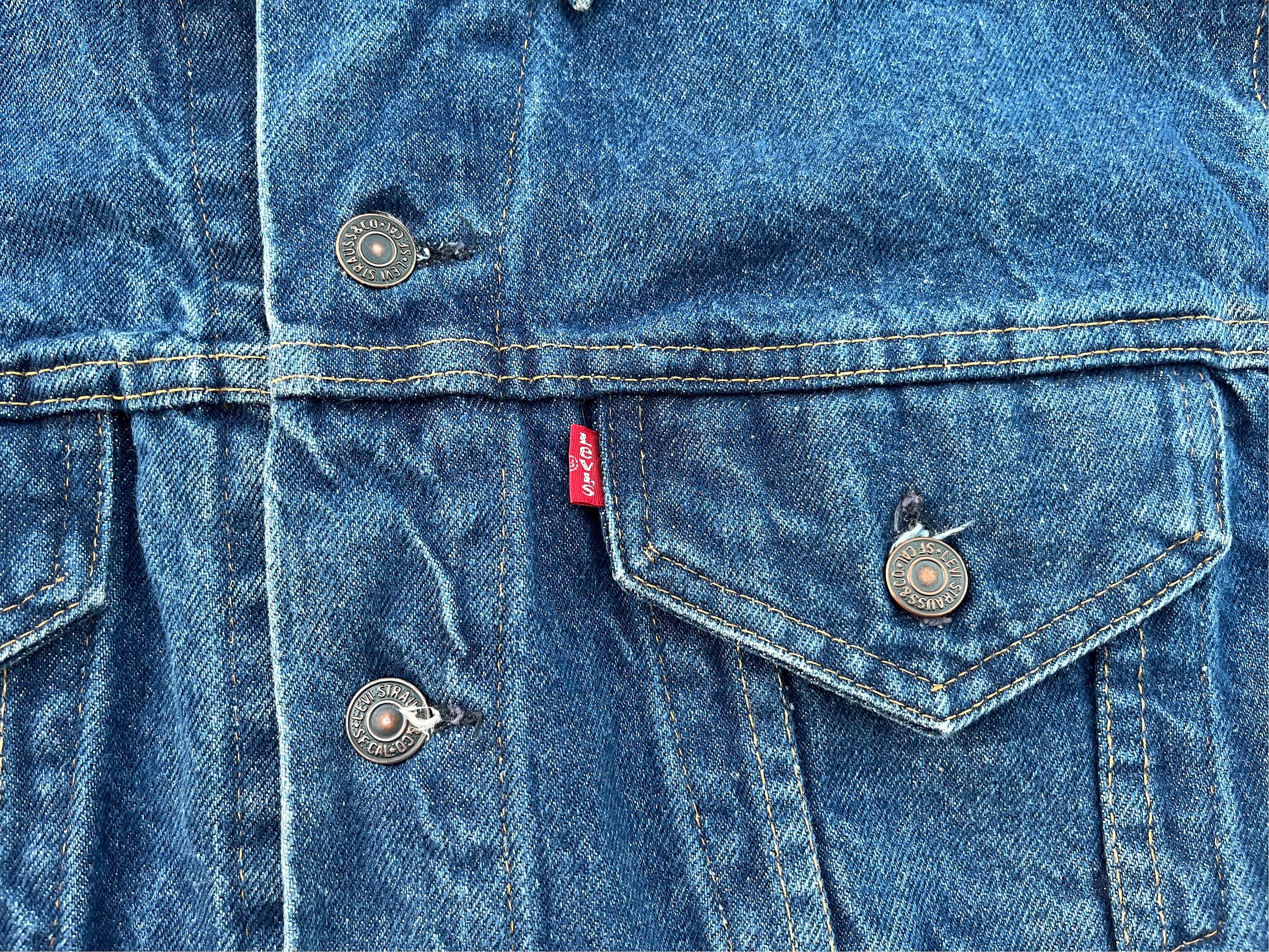 M 1970s Levis Trucker Jacket L Made in USA Levi's Dark Blue Jean