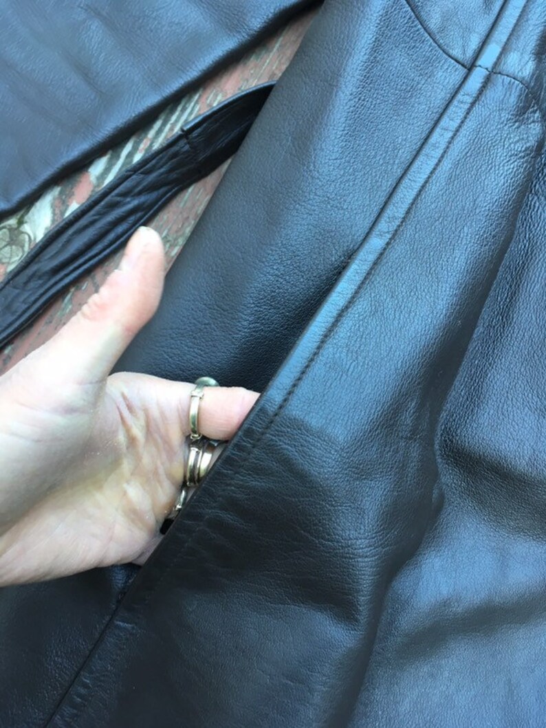 1970s Penny Lane coat jacket leather New England Sportswear Company S M size small to medium dark brown 70s 60s 1960s high quality leather