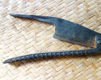 SALE betel nut cutter Southeast Asia Asian old steel handmade artifact cast iron hand forged tool old patina used heritage travel antique