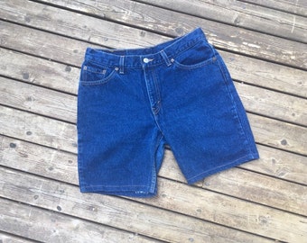 32 Levis high waist shorts 517 517s M L medium to large dark blue 100% cotton denim 30 31 long Bermuda shorts cuff cuffs cuffed blue jeans