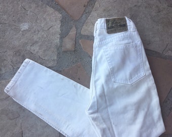 25/26 high waist supermodel jeans 90s 1990s 24 25 26 XS S size extra small white Jordache slim tapered XXS vintage size 5 6 wedgie creme XS