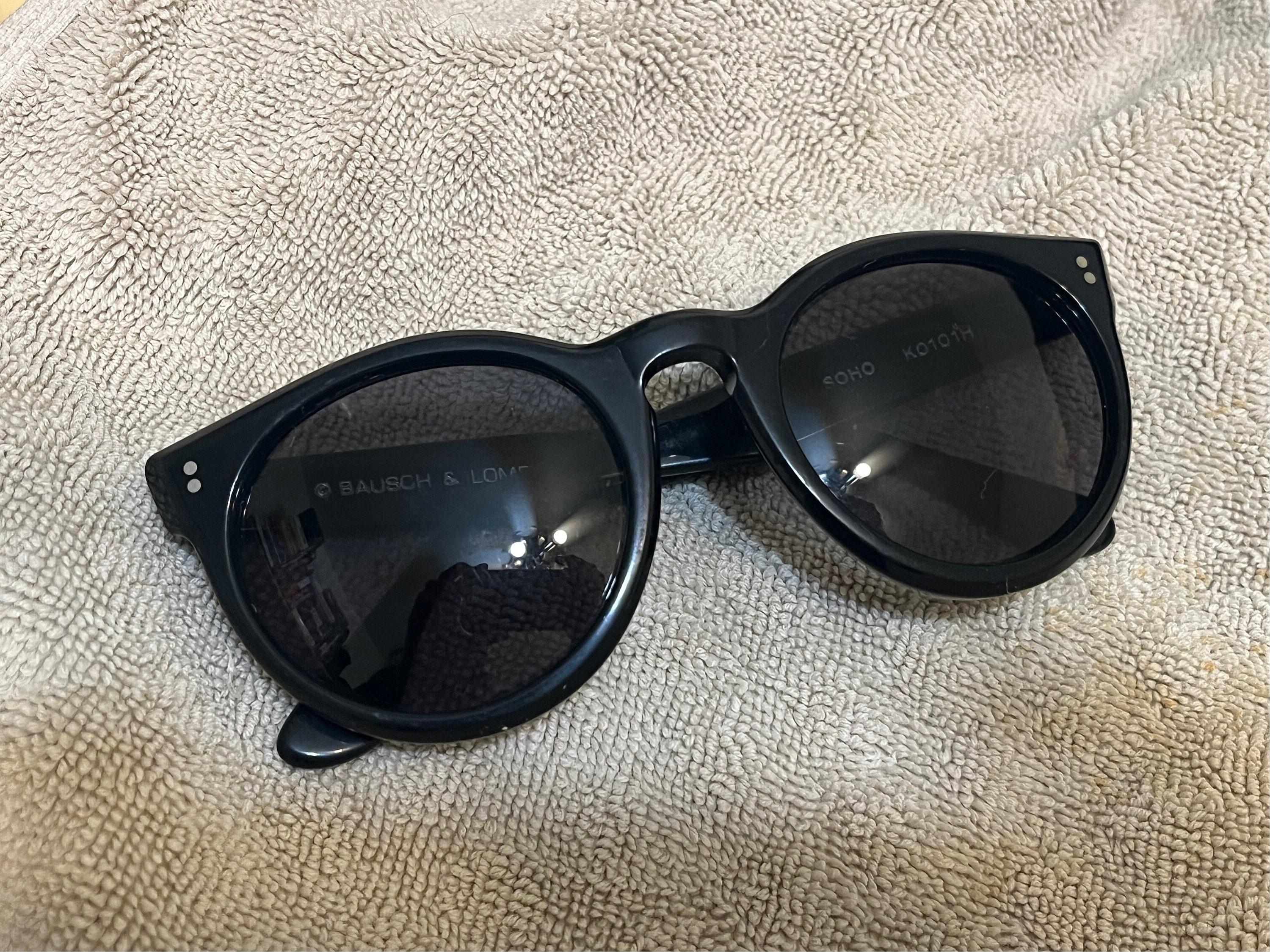 Sale DKNY Bausch Lomb sunglasses Soho Hong Kong 80s 90s round wayfarer  black classic menswear inspired old money aesthetic eclectic vtg