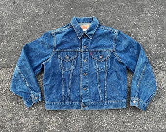 M 1970s Levis Trucker Jacket L Made in USA Levi's Dark Blue Jean