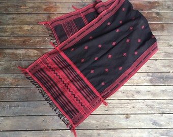 SALE Fine wool India shawl handwoven Indian made in India scarf wrap black red geometric tribal merino fringe boho bohemian ethnic textile