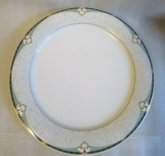 VINTAGE HUTSCHENREUTHER Germany Hotel Restaurant Ware Charger Cabinet Plate 12