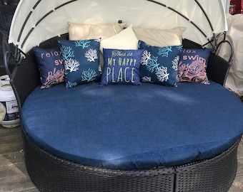 Round Outdoor Daybed Fitted cover - Premier Prints Jackson Outdoor Fabrics - Washable - Adjustable drawstring. Single Sided COVER ONLY