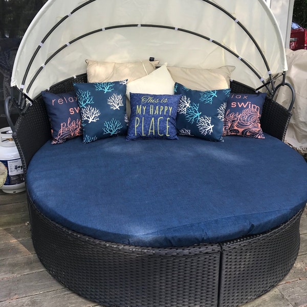 Round Outdoor Daybed Fitted cover - Premier Prints Jackson Outdoor Fabrics - Washable - Adjustable drawstring. Single Sided COVER ONLY