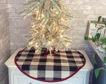 InterestPrint Baseball Laces Removable and Washable Christmas Tree Skirt InterestPrint Baseball Laces Removable and Washable Christmas Tree Skirt