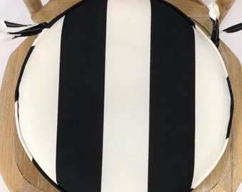Outdoor Bistro ROUND chair cushion, Bistro Chair Cushion Pad, Round Bistro Replacement chair pad, round chair pad with ties, Vertical Stripe