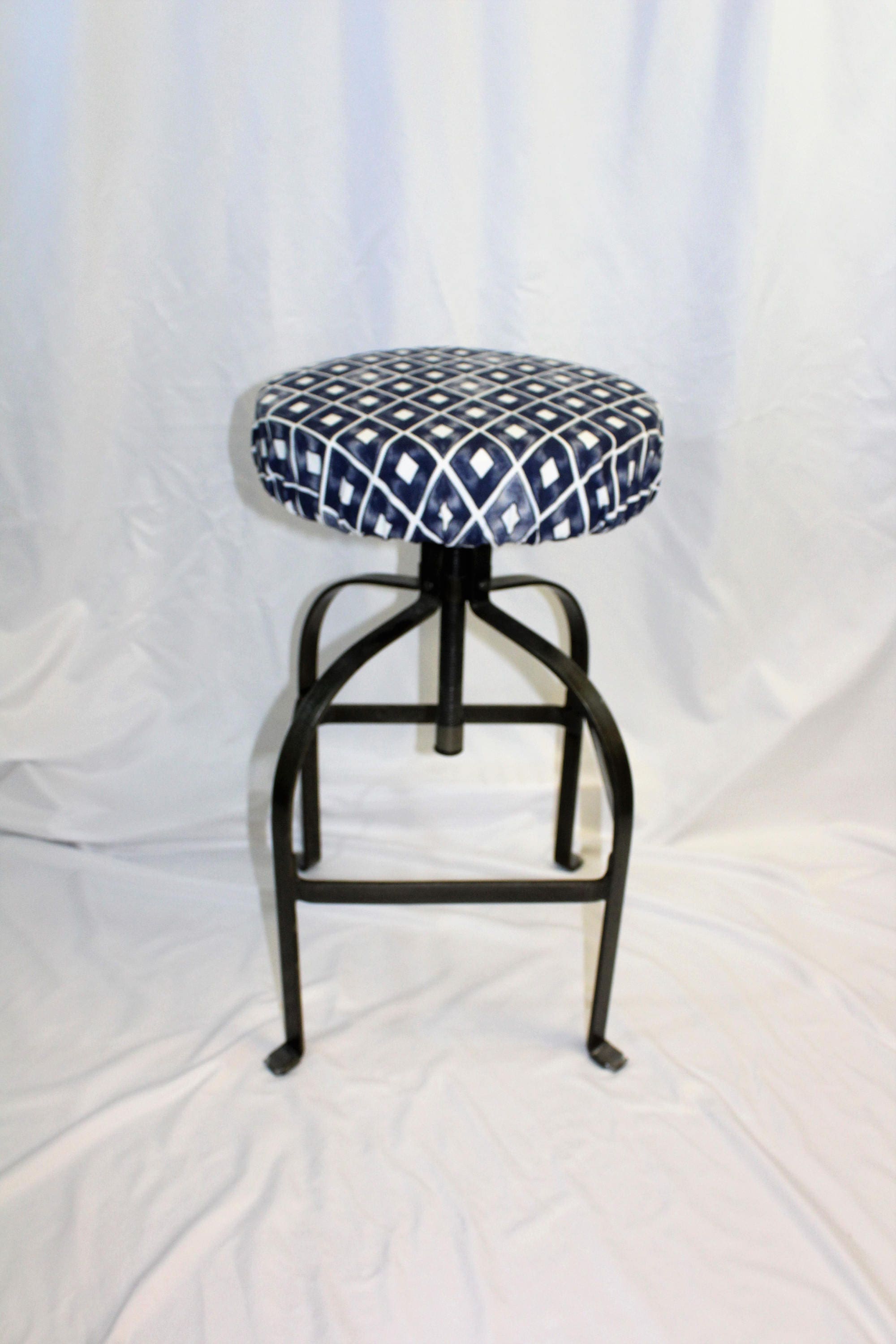 Fitted Elasticized Round Bar Stool Vanity Counter Fitted Elasticized Round Bar Stool Vanity Counter Cover Trillion Premier Navy Blue 14 Diameter
