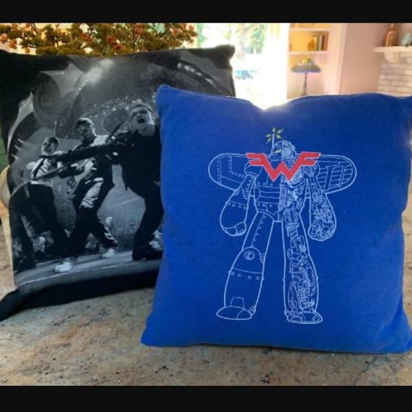 Pillow T-Shirt Black main image 0