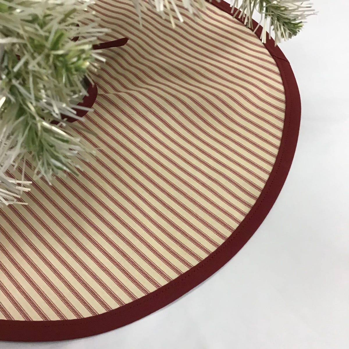 French Ticking Stripe Christmas Tree Skirt - Tree Skirt - Farmhouse Tree Skirt - Custom Size - Magnolia Home Berlin Ticking Stripe Dark Red - Etsy