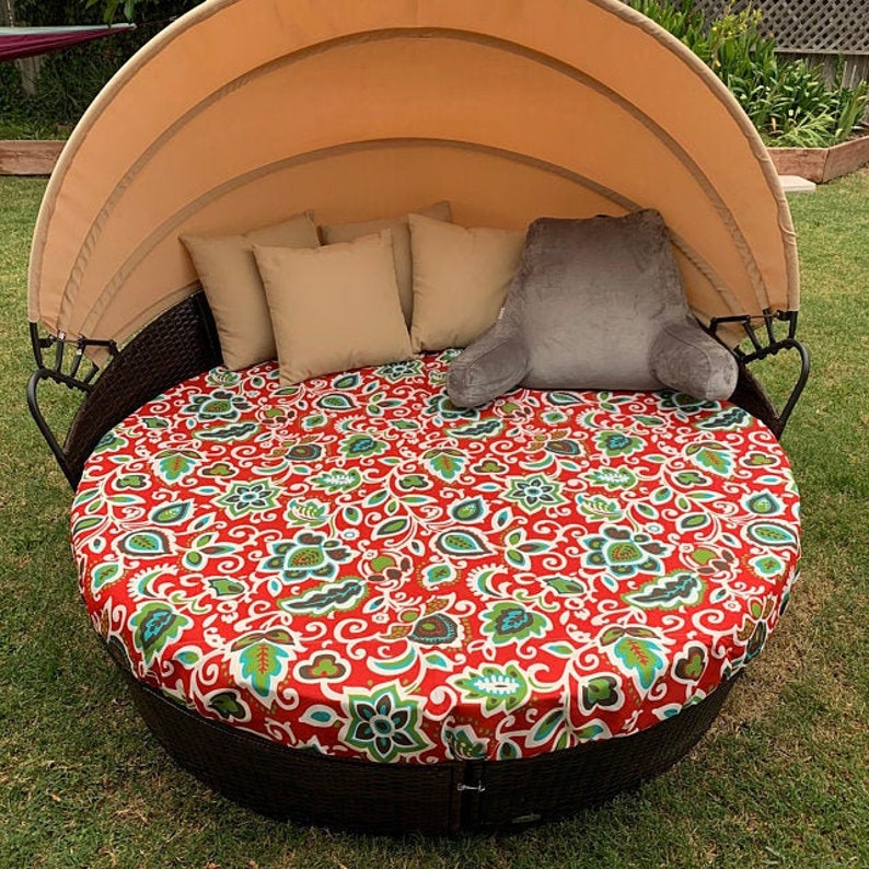 Round Outdoor Daybed Fitted cover. Soil/Stain Resistant. Etsy