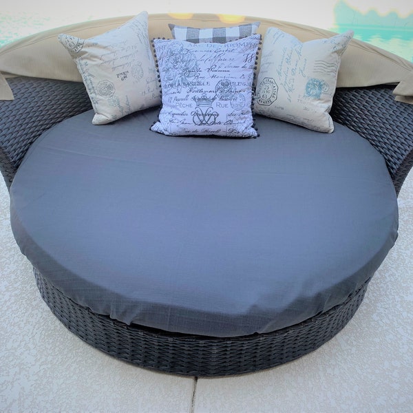 Round Outdoor Daybed Fitted cover - Luxe Polyeste - Washable - Adjustable drawstring. Single Sided COVER ONLY - Replacement Cover