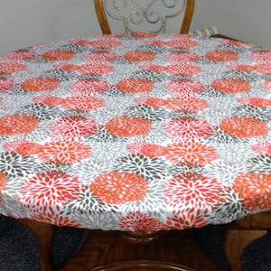Round tablecloth - table cover - tablecloth with elastic - tablecloth with drawstring - holiday dining table - casual dining tablecloth