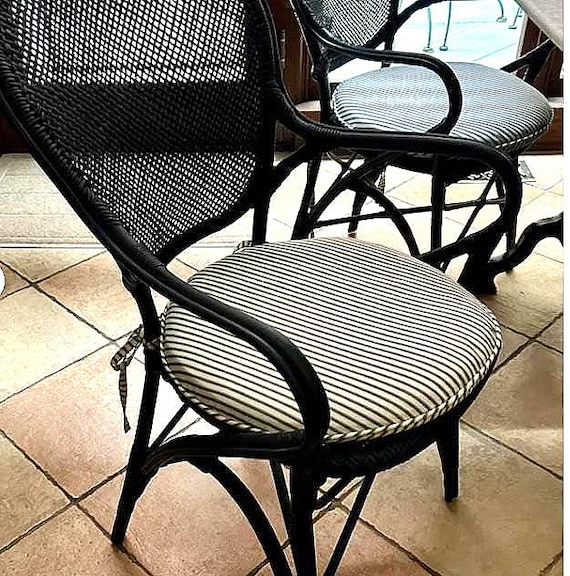Performance Fabric - Round bistro cushion in French Ticking Stripe - Rustic Tie Back Chair Cushion - Shabby Chic Cushion - round chair pads