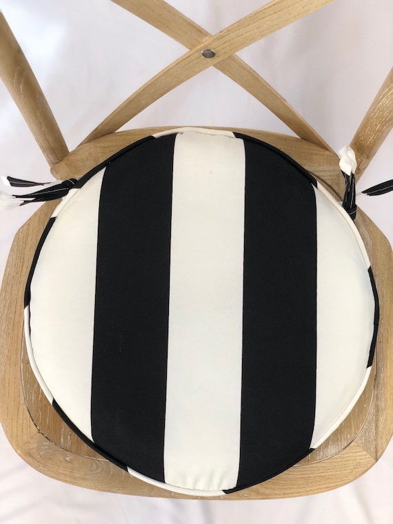 Outdoor Bistro ROUND chair cushion, Bistro Chair Cushion Pad, Round Bistro Replacement chair pad, round chair pad with ties, Vertical Stripe
