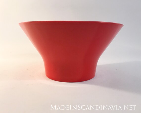 Henning Koppel bowl - RED - medium | | Designed by T. Ørskov for Henning Koppel Design | Danish Design | Minimalist