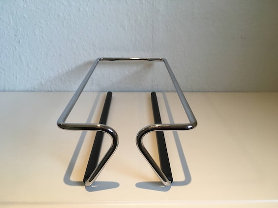 Rosendahl CD-25 Chrome Stand | Tommy Larsen | Minimalistic