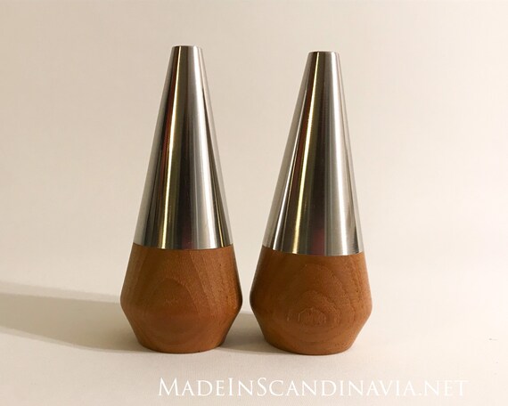 Retro Mid Century salt & pepper shakers set