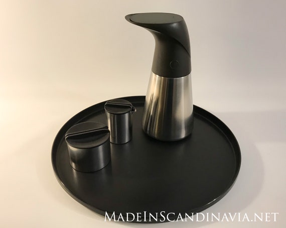 Stelton EM serving tray - black | Danish Design | Designed by Erik Magnussen | Round