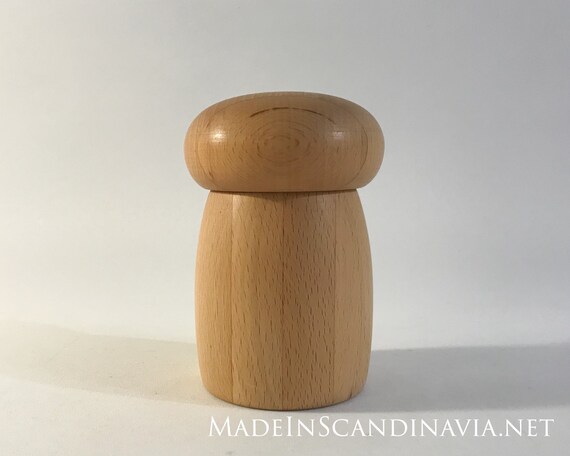 Rare Nissen pepper grinder