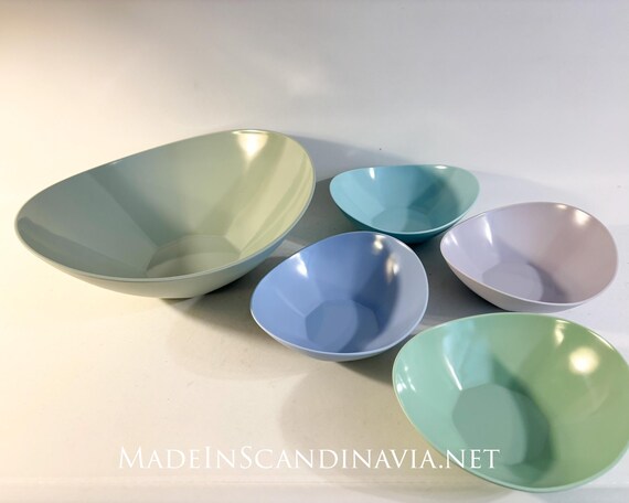 Stelton set of 5 Bowls for picnic, boating or the pool. Stelton Denmark | Minimalist