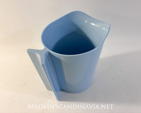 Ørskov water jug - Baby blue | pitcher | Designed by Henning Koppel | Danish Design | Contemporary | Minimalistic