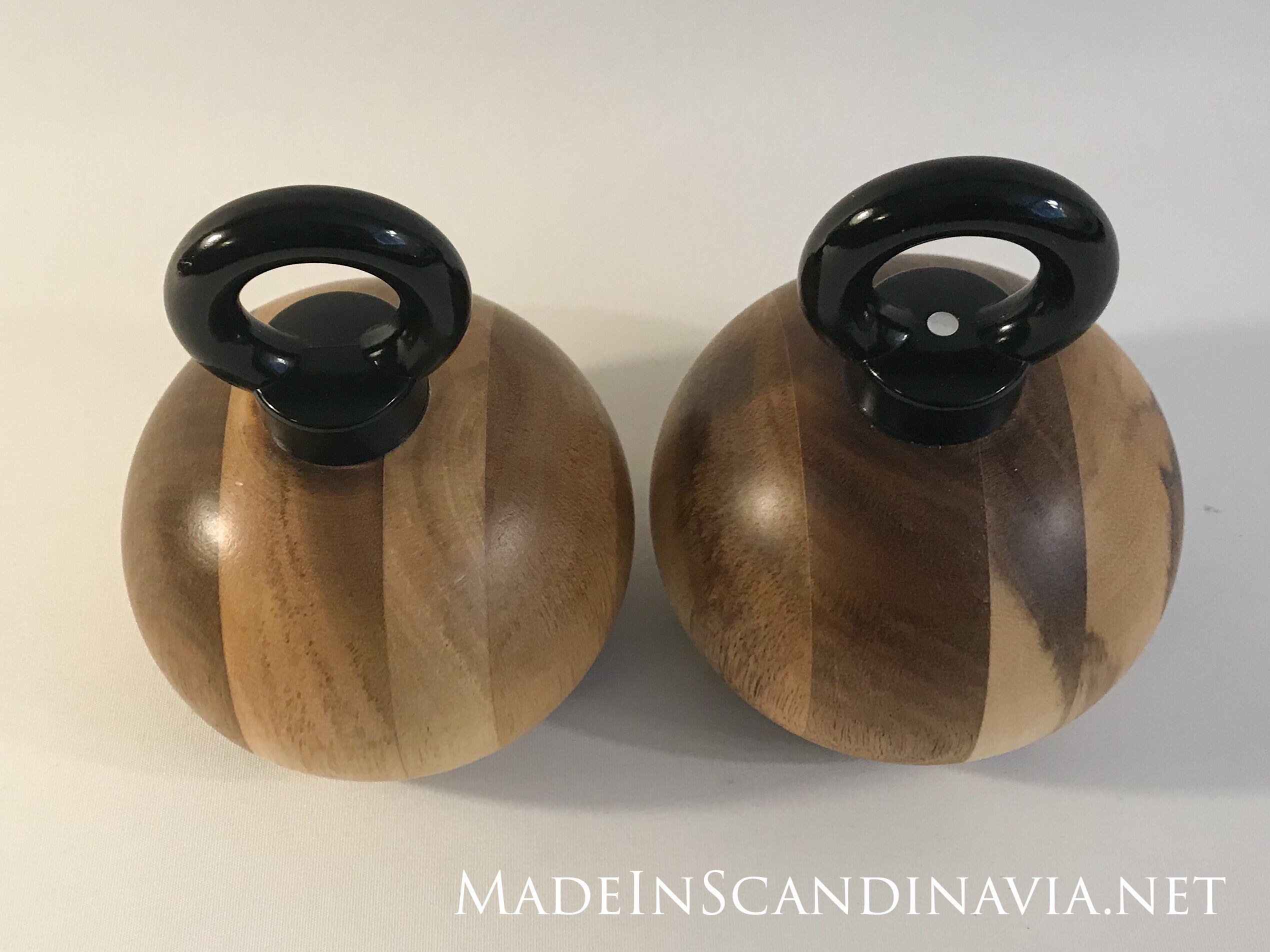 Nissen Denmark. Salt and Pepper Set. Modern Salt Pepper Grinders