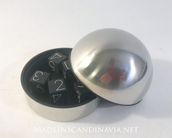 Georg Jensen Dice set RAFLE - stainless steel - black dice | Danish Design | Designed by Dan Christensen | Contemporary design