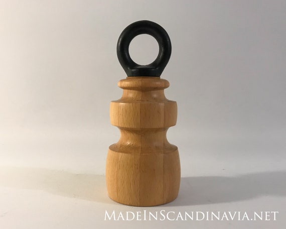 Nissen pepper grinder - tall | Designed by Nissen | Danish Design | Vintage | Contemporary | Retro | Mid Century