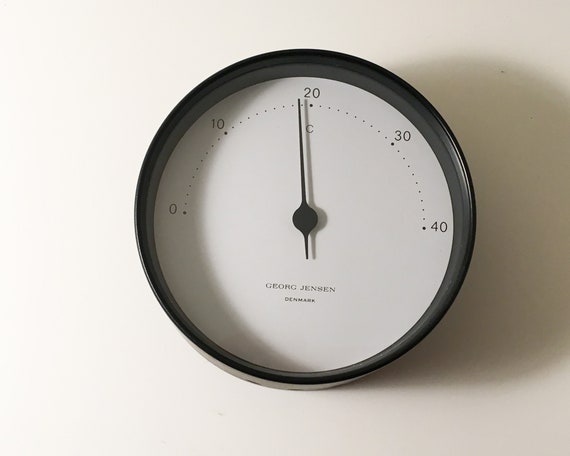 Georg Jensen Koppel thermometer black/white, 10 cm | Designed by Henning Koppel | Danish Design | Minimalist