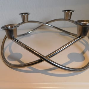 Georg Jensen Season Kerzenhalter ADVENT CROWN - matte | Entworfen von Maria Berntsen | Dänisches Design | Weihnachten | Zeitgenössisch