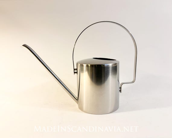 Stelton Original flower watering can 57.5 oz | Danish Design