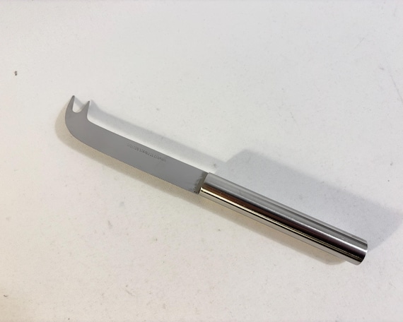 Stelton Original cheese/bar knife | Designed by Peter Holmblad | Danish Design | Minimalist