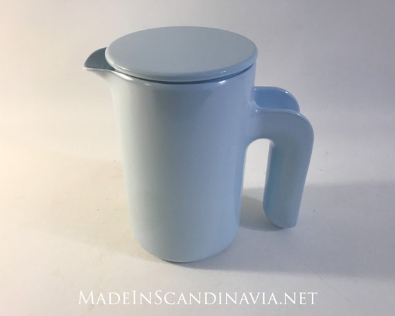 ROOM Copenhagen Ole Jensen Water Jug 1.0 L - pale baby blue | Danish Design | Minimalist | Contemporary