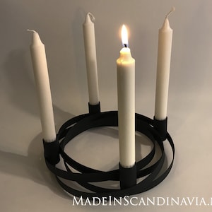 Georg Jensen Kerzenhalter RIBBONS Advent - Schwarz | Entworfen von Alken & Bengtsson | Zeitgenössisch | Minimalistisch