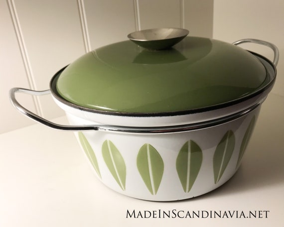 Cathrineholm Lotus Pot - white and Olive Green - Mid Century - Vintage