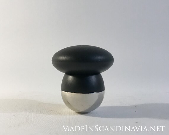 Georg Jensen LIVING Pepper shaker, MUSHROOM-SHAPED | Danish Design | Contemporary | Minimalist