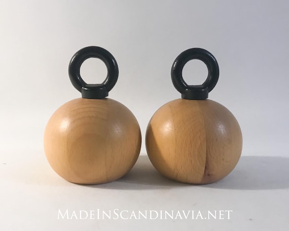 Bodum Nissen Ball salt and pepper grinders - set | Designed by Richard Nissen | Danish Design | Contemporary