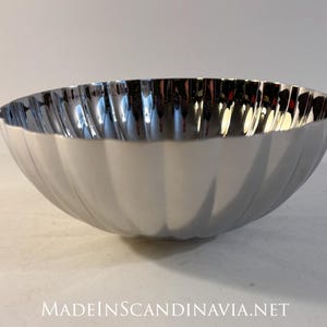 Georg Jensen BERNADOTTE Bowl - Medium | Danish Design | Design Inspired by Sigvard Bernadotte | Contemporary
