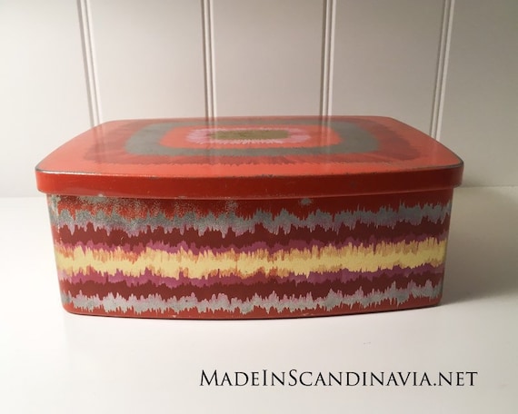 Vintage Anita Wangel IRA Denmark Red Large Rectangular Cake Tin