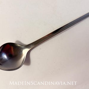 Georg Jensen TUJA TANAQUIL Großer Servierlöffel | Design von Magnus Stephensen | Dänisches Design | Modernist | Minimalistisch