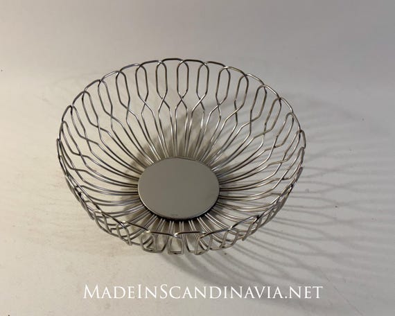 Georg Jensen ALFREDO Bread basket, small | Designed by Alfredo Häberli | Contemporary Design | Minimalist