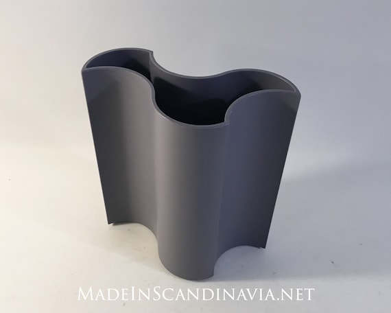 D-ZN FlowerWave Vase by Knud Holscher - Purple | Designed by Knud Holscher | Danish Design | Funky and Fun