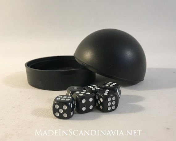 Georg Jensen/Royal Copenhagen Dice set RAFLER - Black  | Danish Design | Designed by Dan Christensen | Contemporary Design